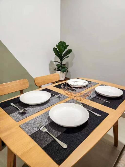 Pangsapuri Kl Serenity Quarter Flexus At Jln Kuching - Self C-in, F-parking