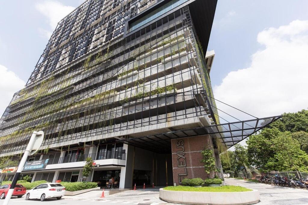 Kl Serenity Quarter Flexus At Jln Kuching - Self C-in, F-parking * Kuala Lumpur